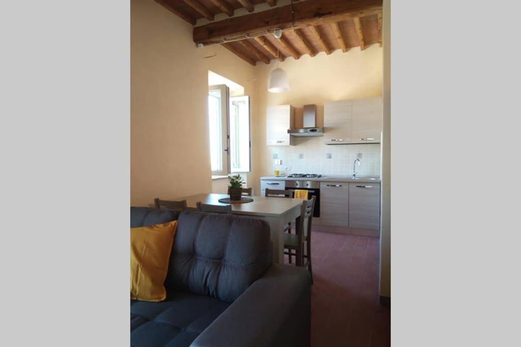 Apartment Casa Dei Canali, Sulla Piazza Del Paese - Services Included