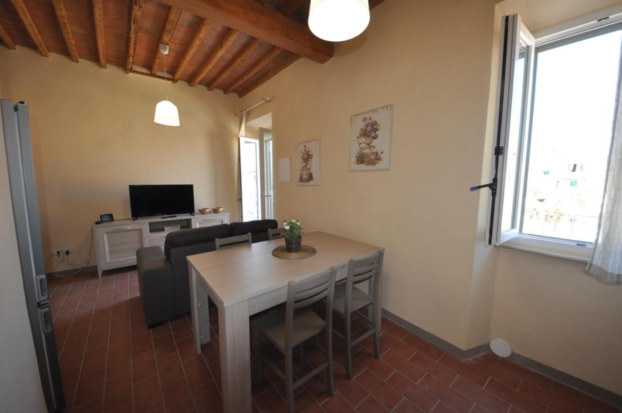 Casa Dei Canali, Sulla Piazza Del Paese - Services Included *